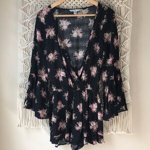 American Eagle Outfitters floral sz XXS shorts romper